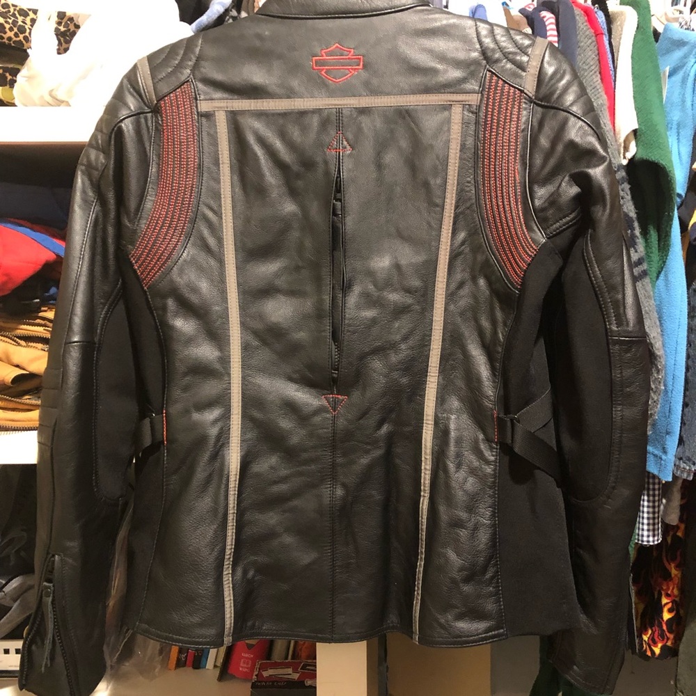 Harley Davison Jacket - Picture 2 of 4